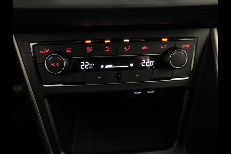 Volkswagen Polo 1.0 TSI Comfortline Business 95 pk | Navigatie | Parkeersensoren | Achteruitrijcamera | Adaptieve cruise control | Apple Carplay/Android Auto |