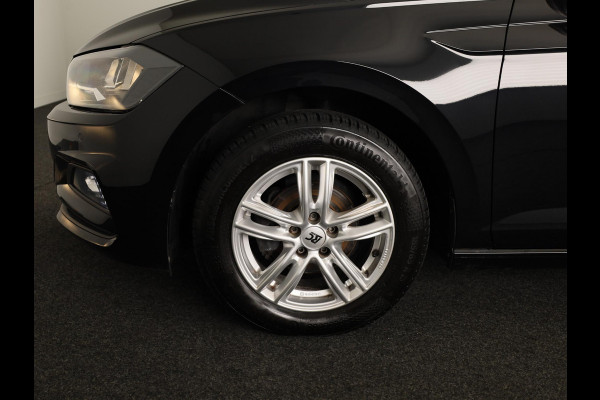 Volkswagen Polo 1.0 TSI Comfortline Business 95 pk | Navigatie | Parkeersensoren | Achteruitrijcamera | Adaptieve cruise control | Apple Carplay/Android Auto |