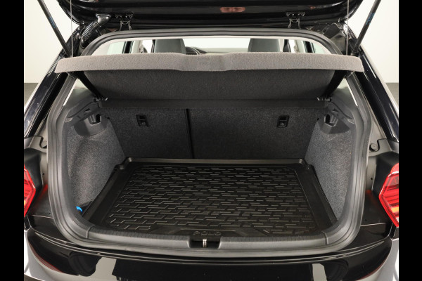 Volkswagen Polo 1.0 TSI Comfortline Business 95 pk | Navigatie | Parkeersensoren | Achteruitrijcamera | Adaptieve cruise control | Apple Carplay/Android Auto |