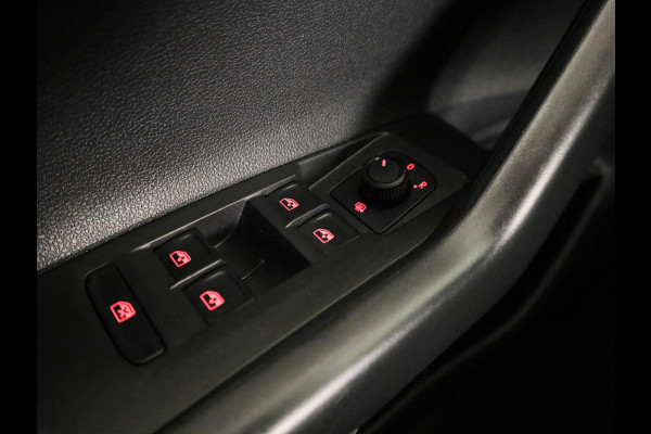 Volkswagen Polo 1.0 TSI Comfortline Business 95 pk | Navigatie | Parkeersensoren | Achteruitrijcamera | Adaptieve cruise control | Apple Carplay/Android Auto |