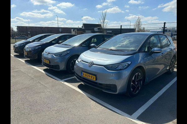 Volkswagen ID.3 First 58 kWh|89%SOH|TREKHAAK|STOELVERW|ANDROID AUTO/CARPLAY|ACC|CRUISE,CLIMATE CTRL|NL-AUTO|NAP|INCL.BTW|1e EIG.|