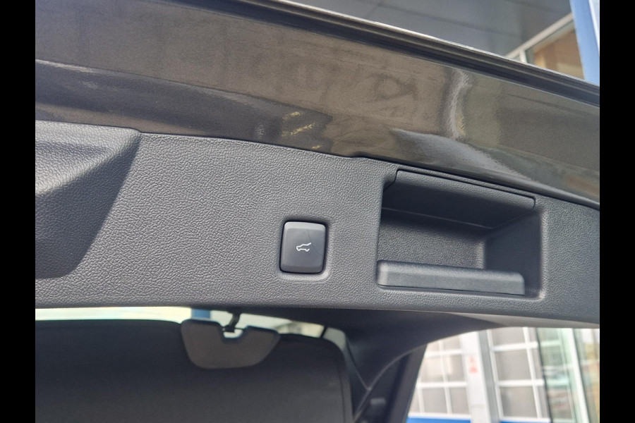 Ford Kuga 2.5 PHEV ST-Line X Winterpack | Adaptieve Cruise | AGR stoelen | Elektrische Achterklep | 2.100kg Trekgewicht | Nederlandse auto | Dodehoekherkenning