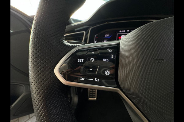 Volkswagen T-Roc 1.5 TSI R-Line Pano|Keyless|IQ|Sfeer|Camera