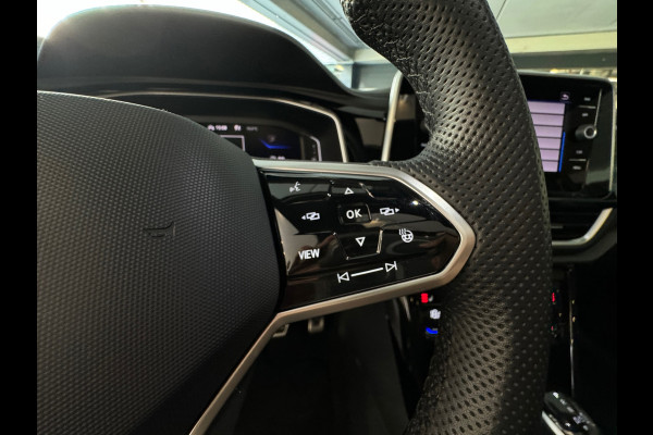 Volkswagen T-Roc 1.5 TSI R-Line Pano|Keyless|IQ|Sfeer|Camera