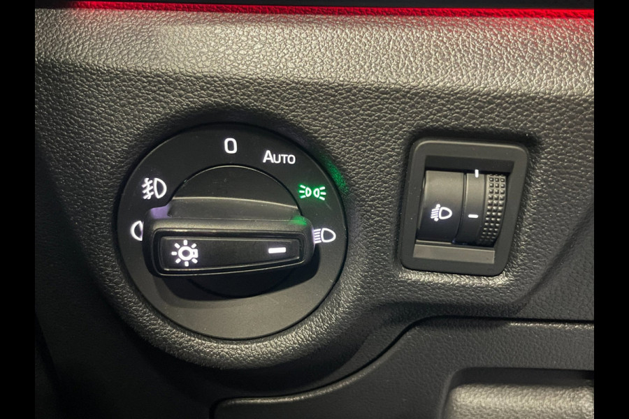 Škoda SCALA 1.0 TSI Sport Business|KUIPSTOELEN|ANDROID AUTO/APPLE CARPLAY|CLIMATE+CRUISE CONTROL|PDC|LMV|NAP|NL-AUTO|1e EIGENAAR|