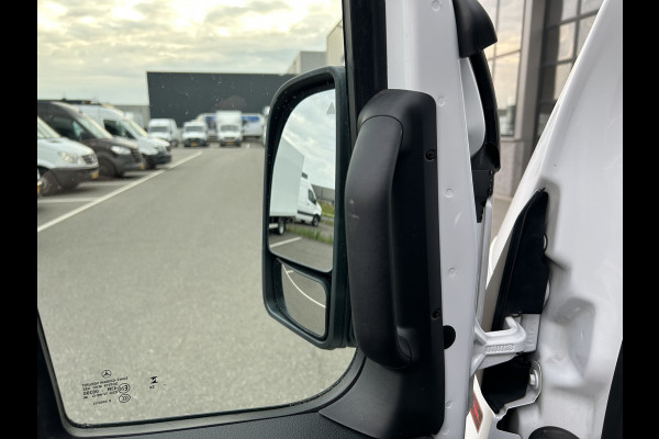 Mercedes-Benz Sprinter 317 CDI L2 H2 Pro Facelift / MBUX / Navigatie / Camera / Geveerde stoel / Cruise control / Airco / 270 Graden achterdeuren