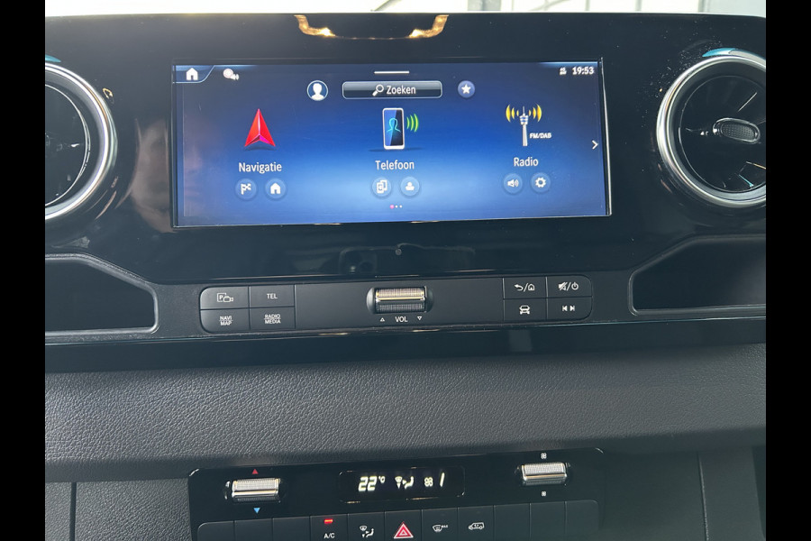 Mercedes-Benz Sprinter 317 CDI L2 H2 Pro Facelift / MBUX / Navigatie / Camera / Geveerde stoel / Cruise control / Airco / 270 Graden achterdeuren
