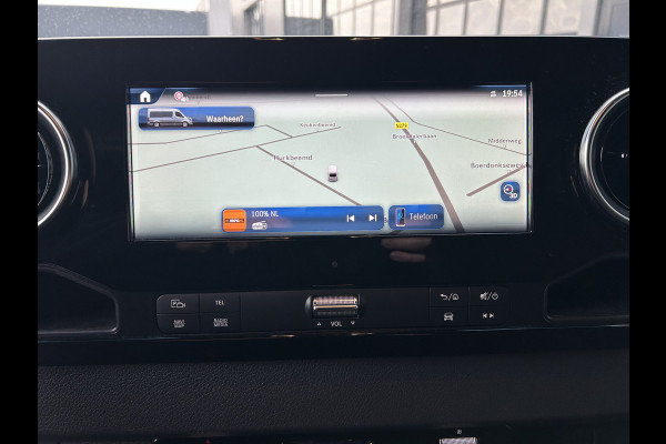 Mercedes-Benz Sprinter 317 CDI L2 H2 Pro Facelift / MBUX / Navigatie / Camera / Geveerde stoel / Cruise control / Airco / 270 Graden achterdeuren