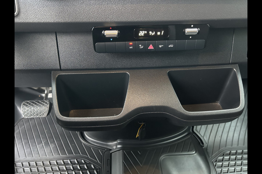 Mercedes-Benz Sprinter 317 CDI L2 H2 Pro Facelift / MBUX / Navigatie / Camera / Geveerde stoel / Cruise control / Airco / 270 Graden achterdeuren