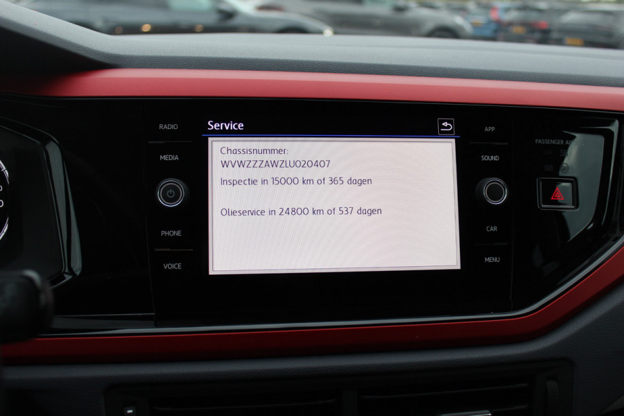 Volkswagen Polo 1.0 TSI Comfortline / NL Auto! / 1e Eign. / Trekhaak / CarPlay / Beats / 16'' / ACC