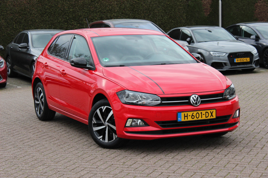 Volkswagen Polo 1.0 TSI Comfortline / NL Auto! / 1e Eign. / Trekhaak / CarPlay / Beats / 16'' / ACC