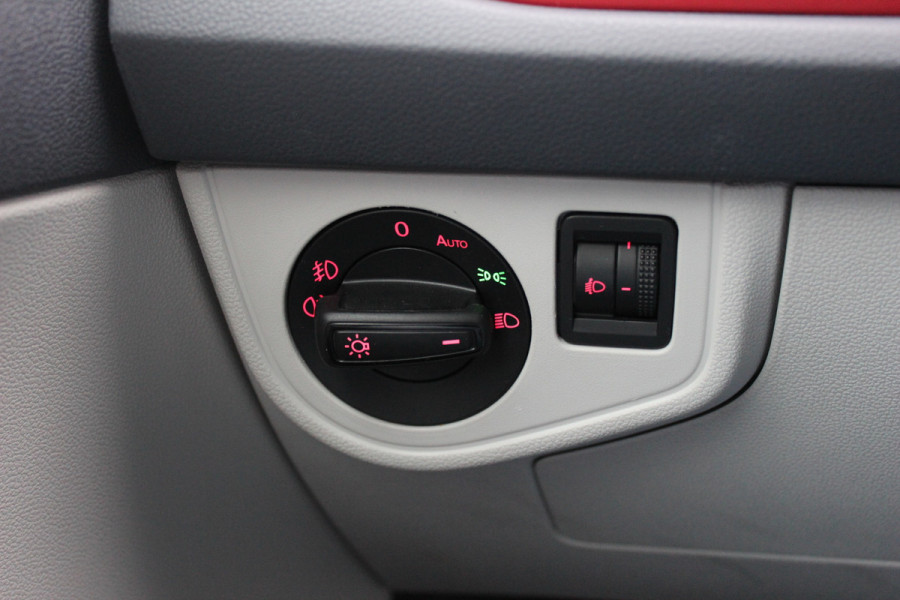 Volkswagen Polo 1.0 TSI Comfortline / NL Auto! / 1e Eign. / Trekhaak / CarPlay / Beats / 16'' / ACC