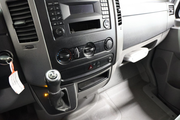 Mercedes-Benz Sprinter 311 2.2 CDI AUTOMAAT L3H2 POST NL EURO 6