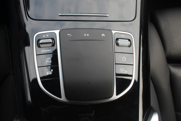 Mercedes-Benz EQC 400 4MATIC Business Solution AMG 80 kWh / SoH 93,1% / Schuifdak / 360Camera / Head-up / Burmester / Leder / 20'' / Matrix LED / CarPlay / Dodehoek / DAB / ACC