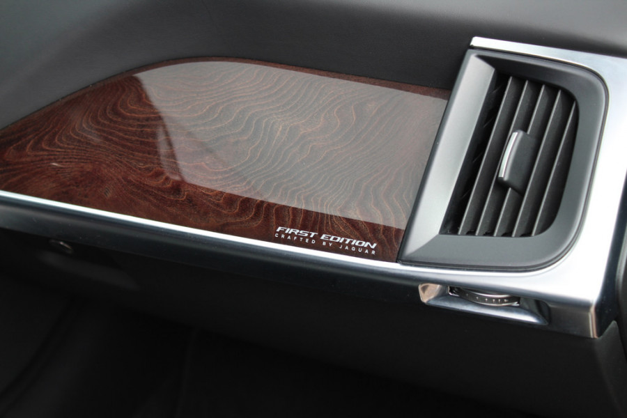 Jaguar I-PACE EV400 First Edition 90 kWh / Full option! / Panoramadak / 360Camera / Head-up / 20'' / Luchtvering / Leder / Meridian / Stoel+Stuurverwarming / 4zone Airco / DAB / Dodehoek / ACC