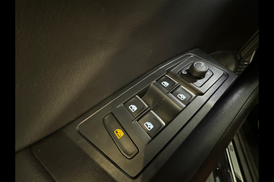Volkswagen T-Roc 1.5 TSI R-Line Pano|Beats|IQ|Keyless|Camera