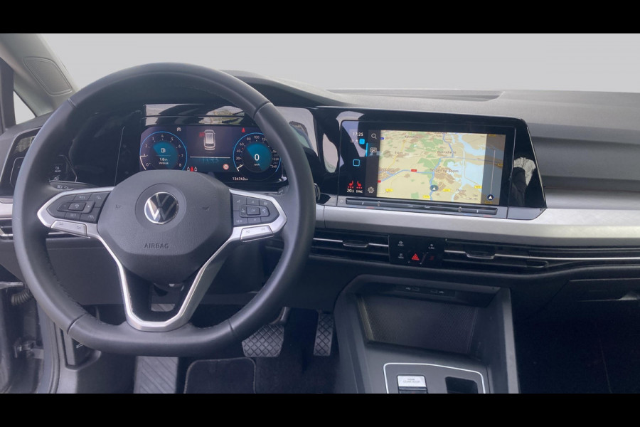Volkswagen Golf Variant 1.0 eTSI 110pk DSG Life Comfort | LED | Navigatie | ACC | Android-Carplay | PDC