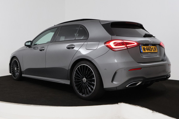 Mercedes-Benz A-Klasse 200 Premium Plus (PANORAMADAK, STOELVERWARMING, SFEERVERLICHTING, CAMERA, CRUISE CONTROL, PARKEERSENSOREN)