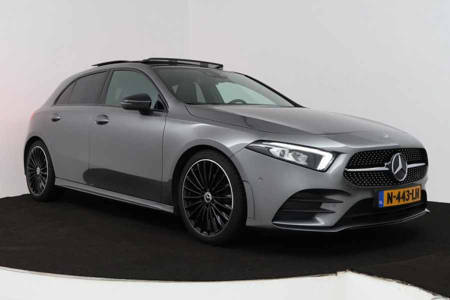 Mercedes-Benz A-Klasse 200 Premium Plus (PANORAMADAK, STOELVERWARMING, SFEERVERLICHTING, CAMERA, CRUISE CONTROL, PARKEERSENSOREN)