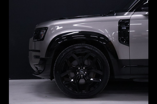 Land Rover Defender 110 2.0 P400e 110 Urban X-Dynamic [SCHUIFKANTELDAK, TREKHAAK, APPLE CARPLAY, MEMORY SEATS, ADAPTIVE CRUISE, CAMERA, STOELVERWAMING, NAVIGATIE, NIEUWSTAAT]