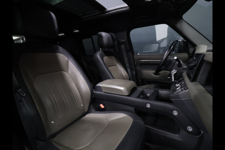 Land Rover Defender 110 2.0 P400e 110 Urban X-Dynamic [SCHUIFKANTELDAK, TREKHAAK, APPLE CARPLAY, MEMORY SEATS, ADAPTIVE CRUISE, CAMERA, STOELVERWAMING, NAVIGATIE, NIEUWSTAAT]