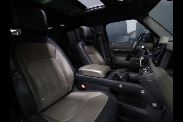 Land Rover Defender 110 2.0 P400e 110 Urban X-Dynamic [SCHUIFKANTELDAK, TREKHAAK, APPLE CARPLAY, MEMORY SEATS, ADAPTIVE CRUISE, CAMERA, STOELVERWAMING, NAVIGATIE, NIEUWSTAAT]