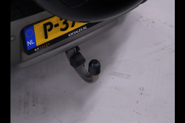 Land Rover Defender 110 2.0 P400e 110 Urban X-Dynamic [SCHUIFKANTELDAK, TREKHAAK, APPLE CARPLAY, MEMORY SEATS, ADAPTIVE CRUISE, CAMERA, STOELVERWAMING, NAVIGATIE, NIEUWSTAAT]