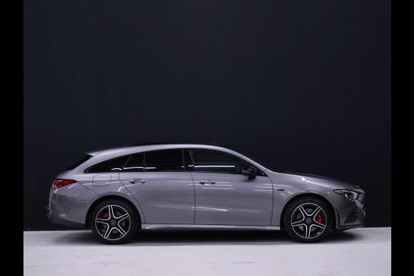 Mercedes-Benz CLA-Klasse Shooting Brake 250 e AMG Limited [SFEERVERLICHTING, TREKHAAK, CAMERA, CRUISE CONTROL, STOELVERWARMING, MEMORY SEATS, SCHUIFKANTELDAK, APPLE CARPLAY, NAVIGATIE, NIEUWSTAAT]