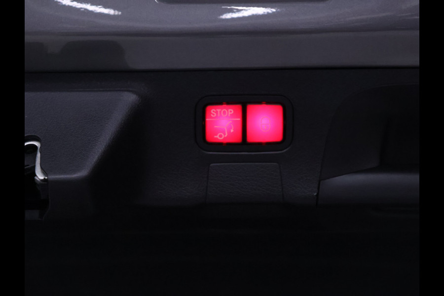 Mercedes-Benz CLA-Klasse Shooting Brake 250 e AMG Limited [SFEERVERLICHTING, TREKHAAK, CAMERA, CRUISE CONTROL, STOELVERWARMING, MEMORY SEATS, SCHUIFKANTELDAK, APPLE CARPLAY, NAVIGATIE, NIEUWSTAAT]