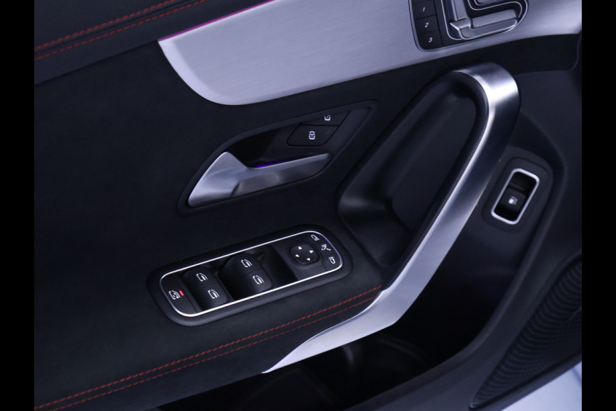 Mercedes-Benz CLA-Klasse Shooting Brake 250 e AMG Limited [SFEERVERLICHTING, TREKHAAK, CAMERA, CRUISE CONTROL, STOELVERWARMING, MEMORY SEATS, SCHUIFKANTELDAK, APPLE CARPLAY, NAVIGATIE, NIEUWSTAAT]