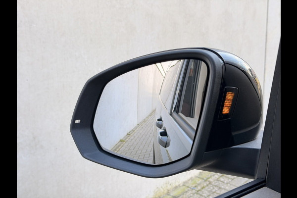 Volkswagen Multivan 1.4 eHybrid L2H1 BTW 7P Pano IQ Trekhaak