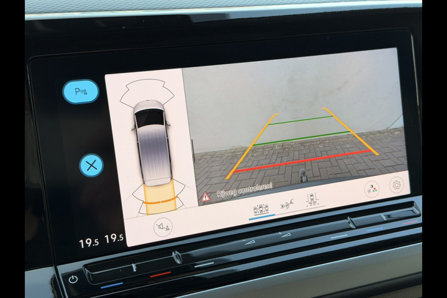 Volkswagen Multivan 1.4 eHybrid L2H1 BTW 7P Pano IQ Trekhaak