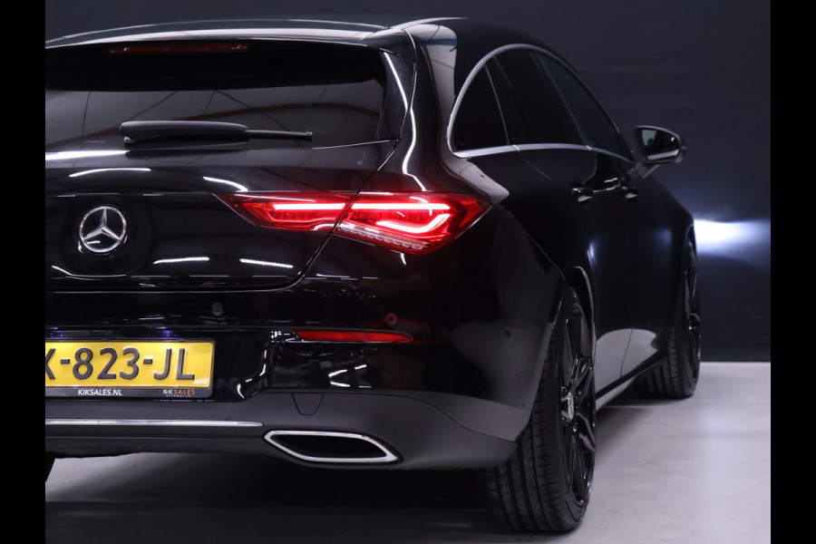 Mercedes-Benz CLA-Klasse Shooting Brake 180 Luxury Line [SFEER, LEDER, APPLE CARPLAY, CAMERA CRUISE, STOELVERWAMING, ELEKTRISCHE ACHTERKLEP, DIGITAL DASH, NAVIGATIE, NIEUWSTAAT]