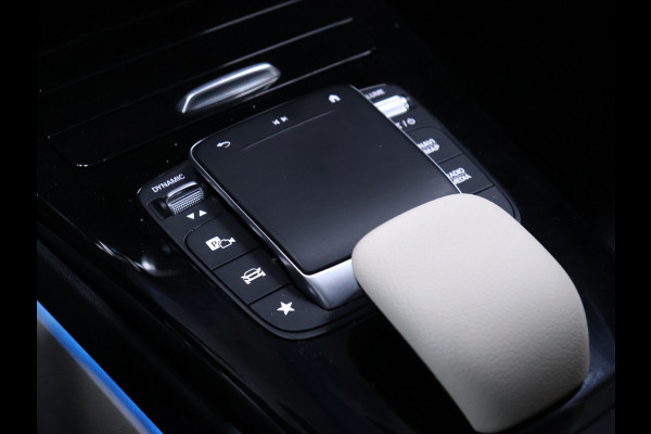 Mercedes-Benz CLA-Klasse Shooting Brake 180 Luxury Line [SFEER, LEDER, APPLE CARPLAY, CAMERA CRUISE, STOELVERWAMING, ELEKTRISCHE ACHTERKLEP, DIGITAL DASH, NAVIGATIE, NIEUWSTAAT]