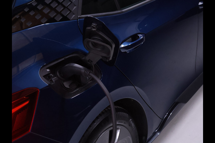 CUPRA Born Business One 62 kWh [ADAPTIVE CRUISE, STOEL/STUUR VERWARMING, CAMERA, APPLE CARPLAY, NAVIGATIE, NIEUWSTAAT]