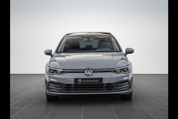 Volkswagen Golf 1.5 eTSI Style Pano LED Trekhaak Leder 18''