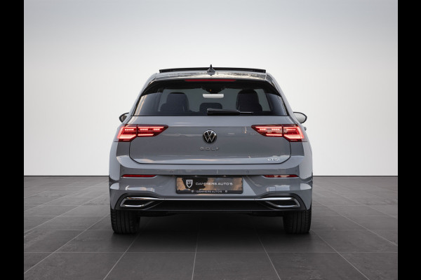 Volkswagen Golf 1.5 eTSI Style Pano LED Trekhaak Leder 18''