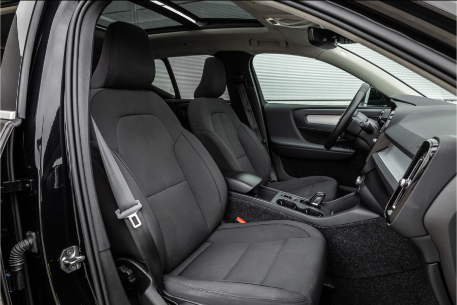Volvo XC40 1.5 T4 Recharge Inscription Expression Pano dak / Harman Kardon / Trekhaak / Camera /