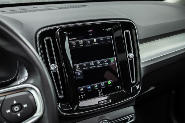 Volvo XC40 1.5 T4 Recharge Inscription Expression Pano dak / Harman Kardon / Trekhaak / Camera /