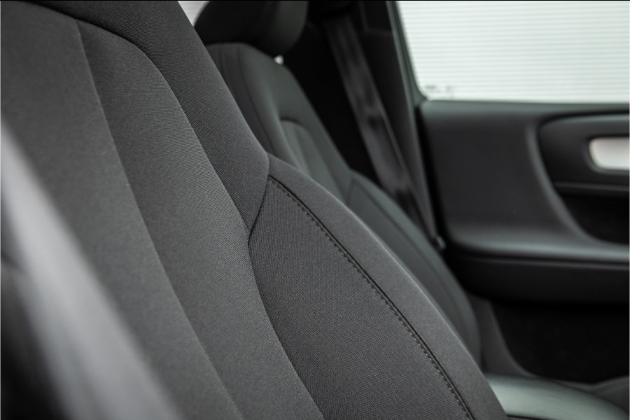 Volvo XC40 1.5 T4 Recharge Inscription Expression Pano dak / Harman Kardon / Trekhaak / Camera /