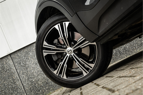 Volvo XC40 1.5 T4 Recharge Inscription Expression Pano dak / Harman Kardon / Trekhaak / Camera /