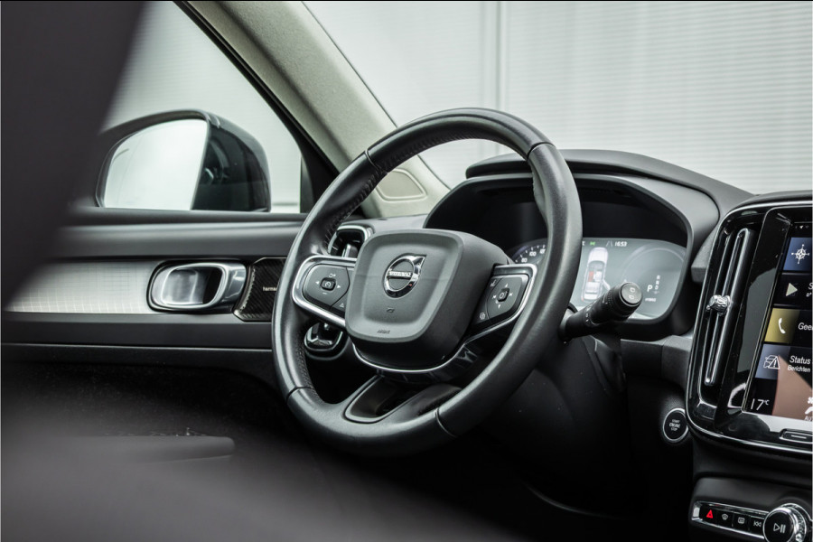 Volvo XC40 1.5 T4 Recharge Inscription Expression Pano dak / Harman Kardon / Trekhaak / Camera /