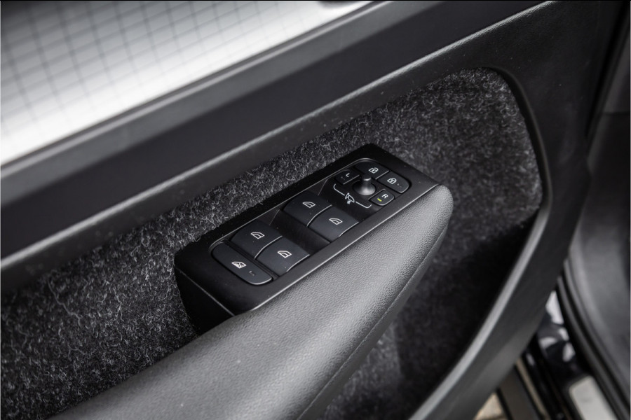 Volvo XC40 1.5 T4 Recharge Inscription Expression Pano dak / Harman Kardon / Trekhaak / Camera /