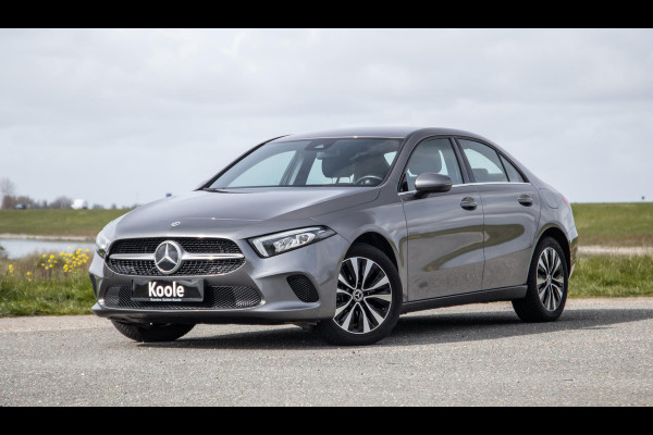 Mercedes-Benz A-Klasse 250 e Business Line CARPLAY / LEER / CAMERA / CRUISE CONTROLE / DEALER ONDERHOUDEN