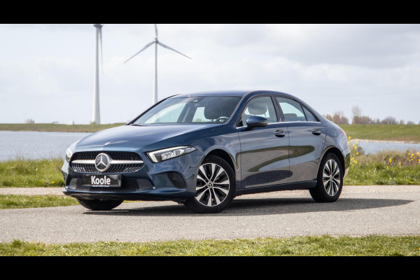 Mercedes-Benz A-Klasse 250 e Business Line CARPLAY / CAMERA / LEER / DEALER ONDERHOUDEN