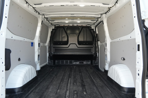 Ford Transit Custom 300 2.0 TDCI L2H1 Trend 136pk - Airco - Cruise - Carplay - LED - Rijklaar