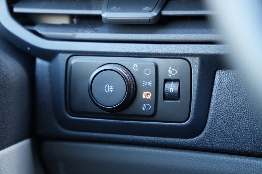 Ford Transit Custom 300 2.0 TDCI L2H1 Trend 136pk - Airco - Cruise - Carplay - LED - Rijklaar