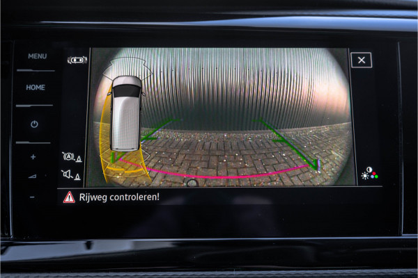 Volkswagen Transporter T6.1 2.0 TDI BULLI | L1H1 | 150PK | LED | Automaat | Camera | Carplay | PDC | Trekhaak