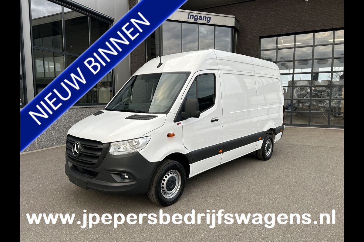 Mercedes-Benz Sprinter 317 CDI L2 H2 Automaat / 360 Camera / MBUX / Navigatie / Cruise control / Airco / 270 Graden achterdeuren