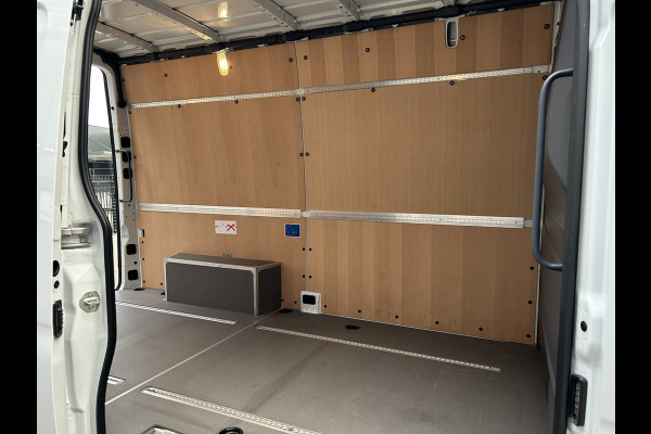 Mercedes-Benz Sprinter 317 CDI L2 H2 Automaat / 360 Camera / MBUX / Navigatie / Cruise control / Airco / 270 Graden achterdeuren